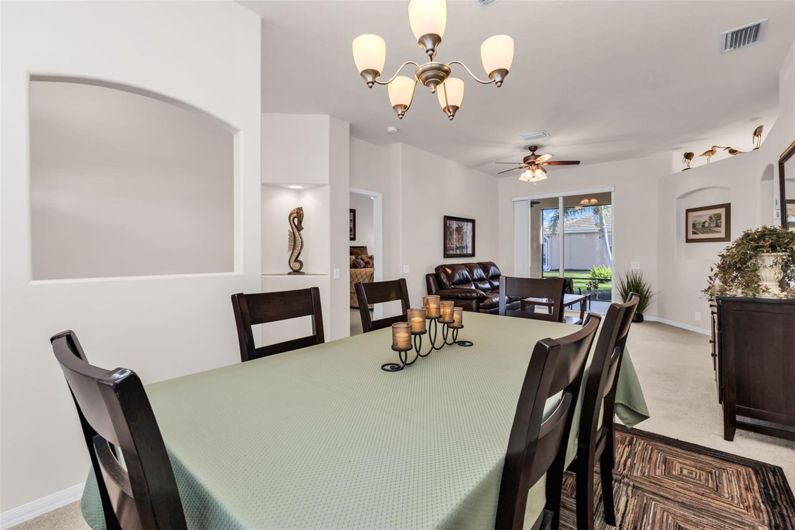 Image 5 of 41 For 2998 Royal Palm Dr