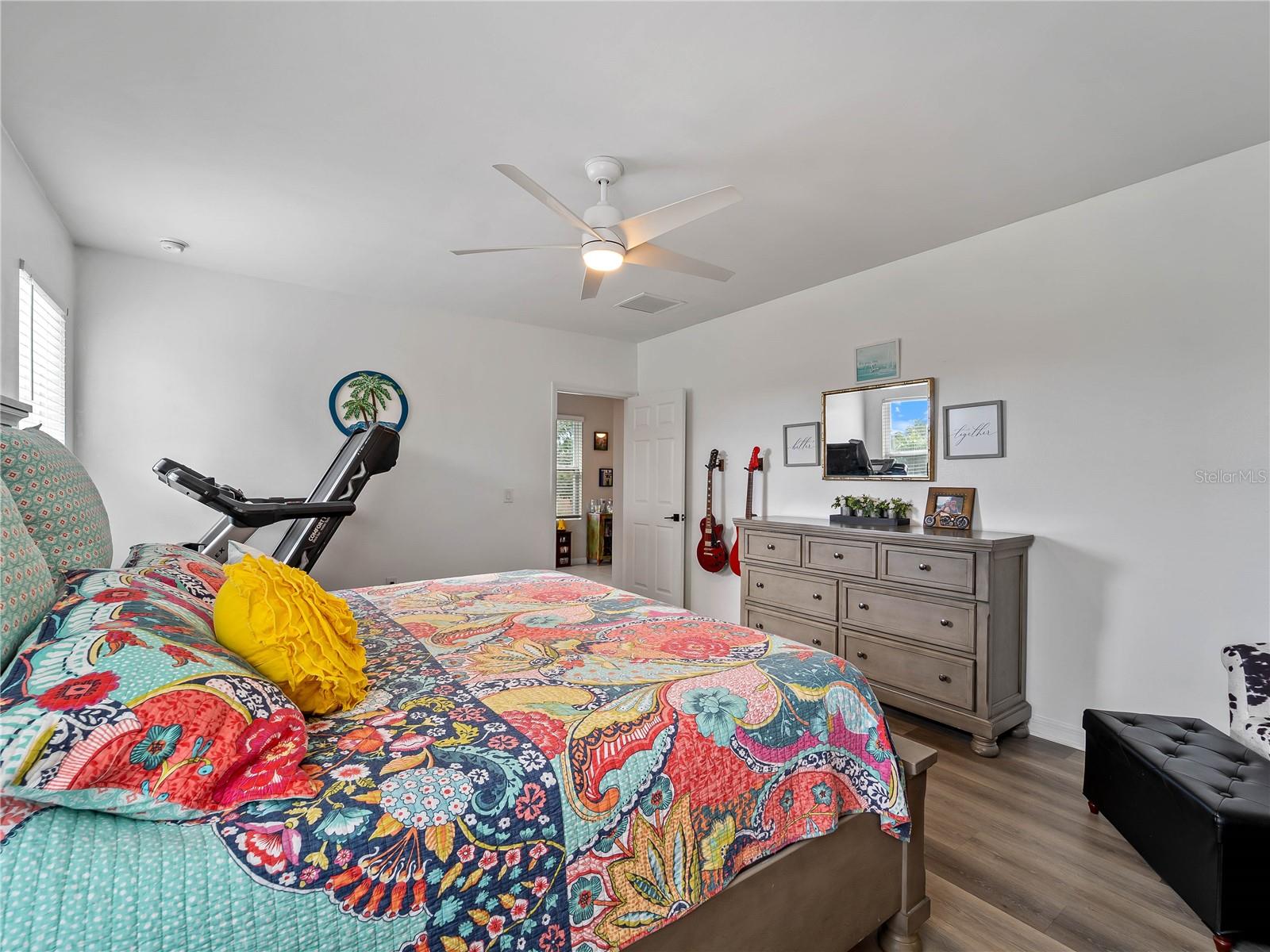 Image 26 of 59 For 5301 Shell Mound Circle