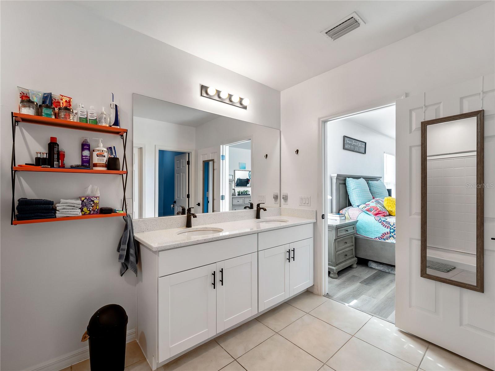 Image 30 of 59 For 5301 Shell Mound Circle