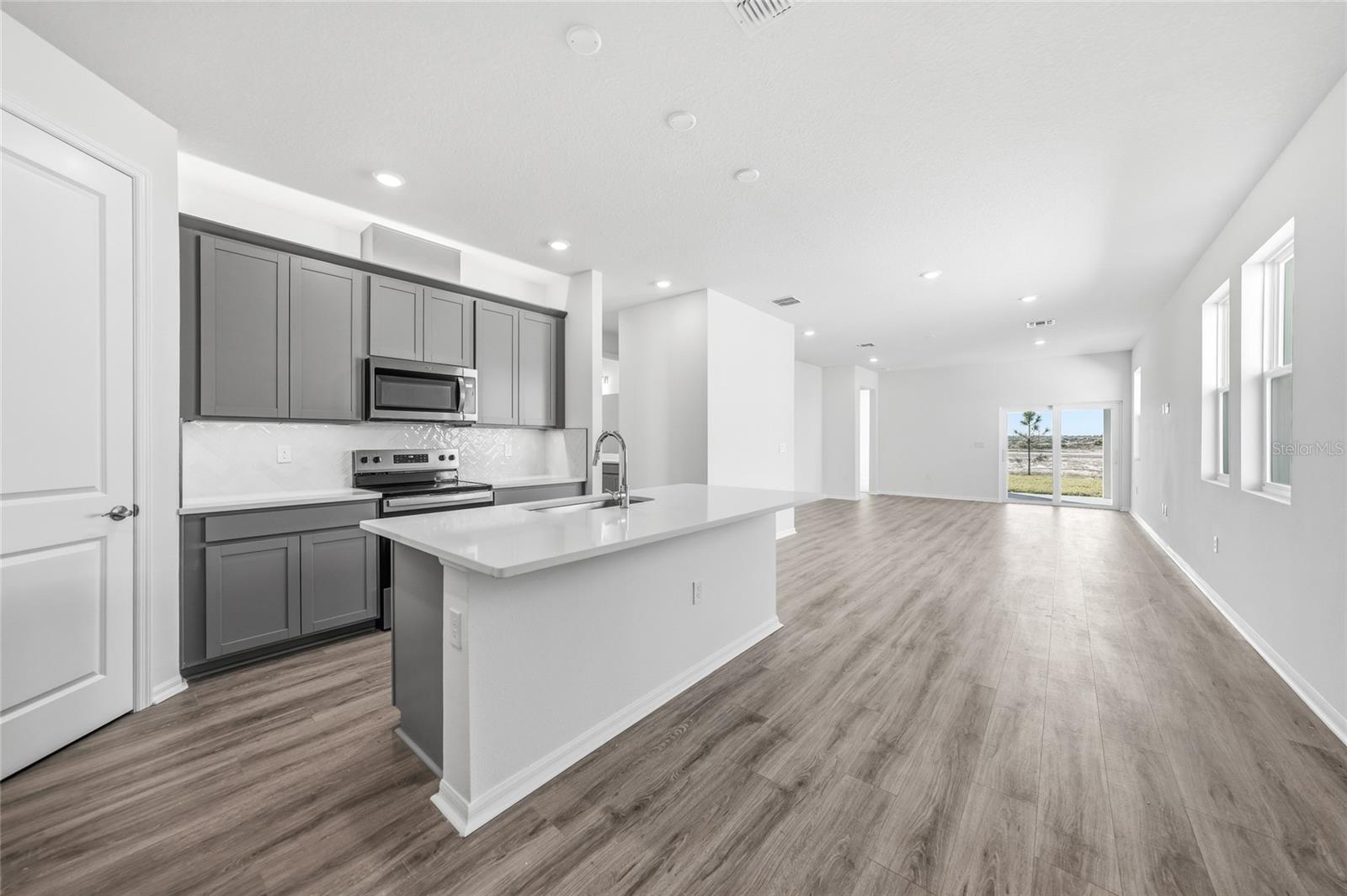 Image 7 of 25 For 13455 Turnleaf Boulevard