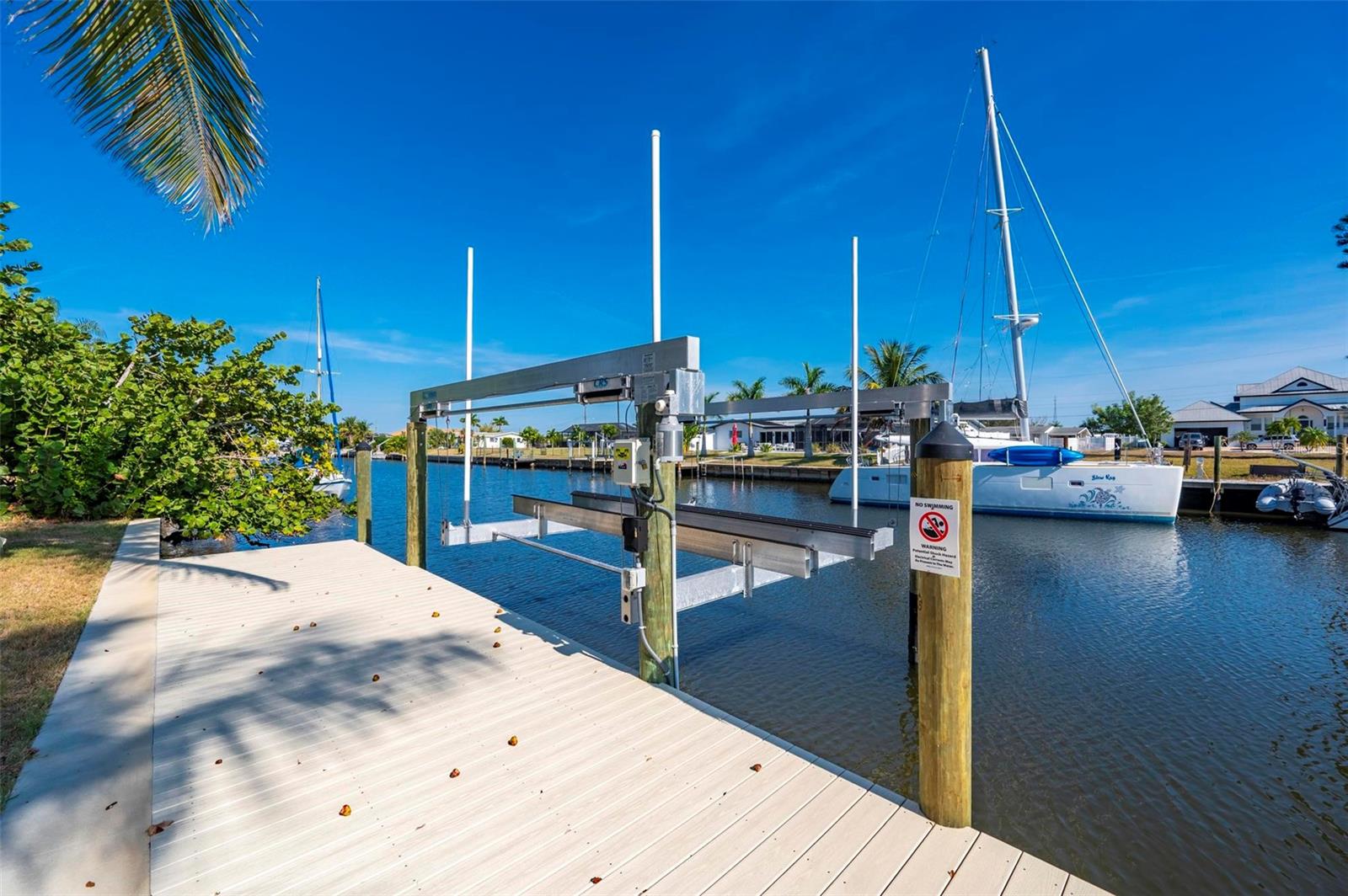 Image 9 of 46 For 165 Small Street Se