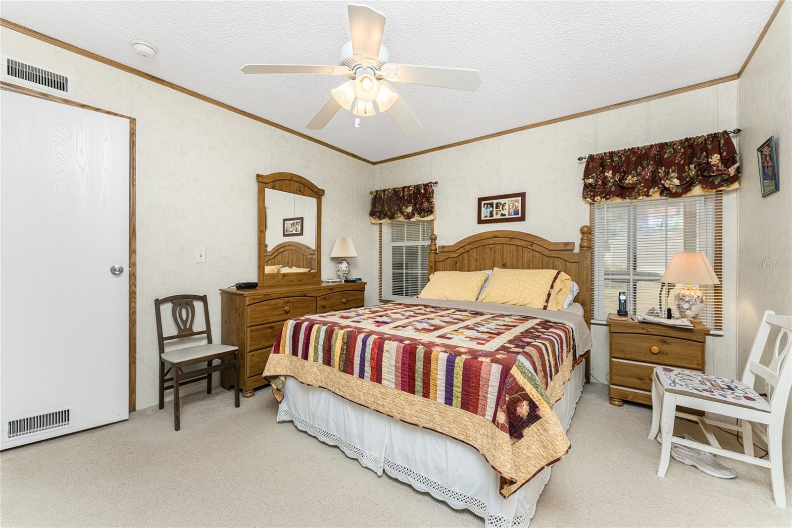 Image 16 of 40 For 7348 Swinton Ave