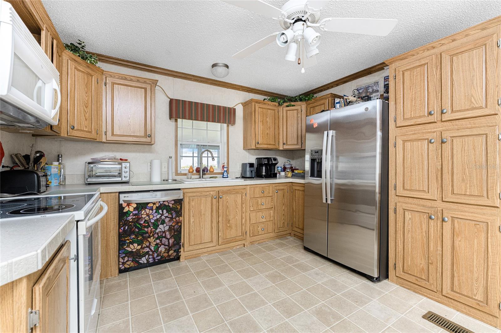 Image 8 of 40 For 7348 Swinton Ave