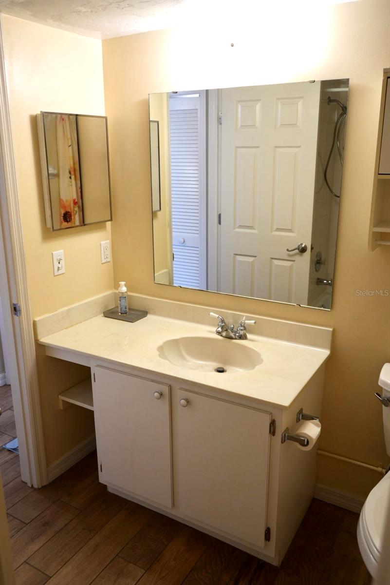 Image 23 of 42 For 3310 Loveland Boulevard 503