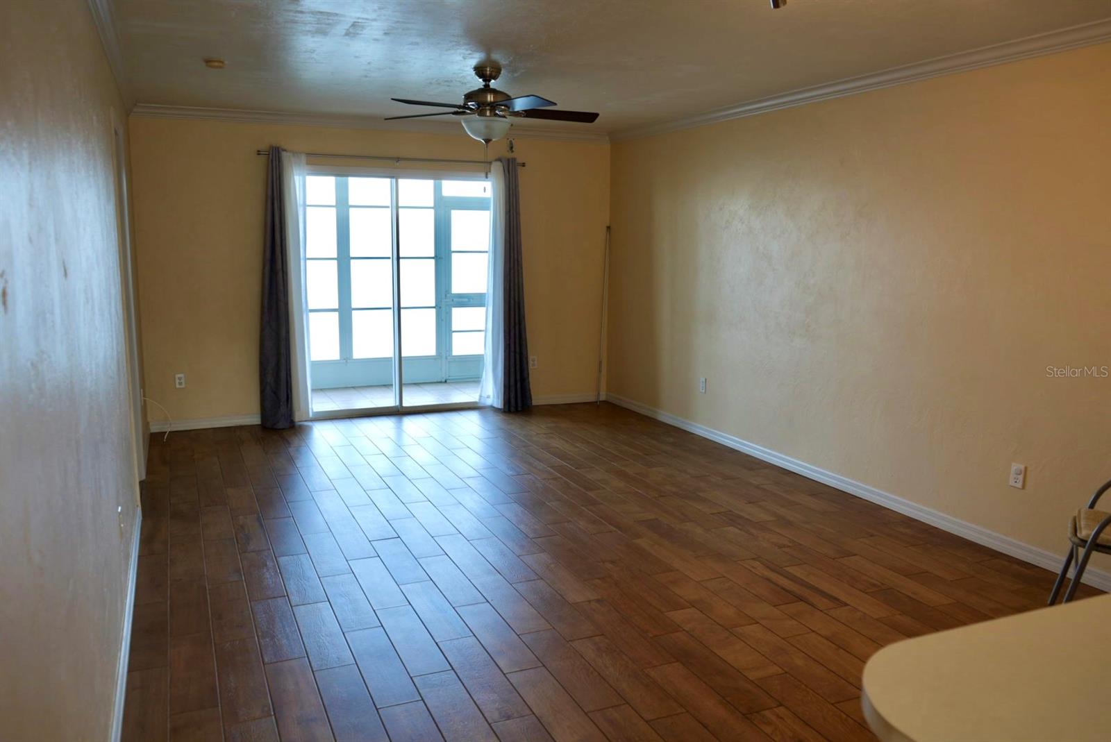 Image 6 of 42 For 3310 Loveland Boulevard 503