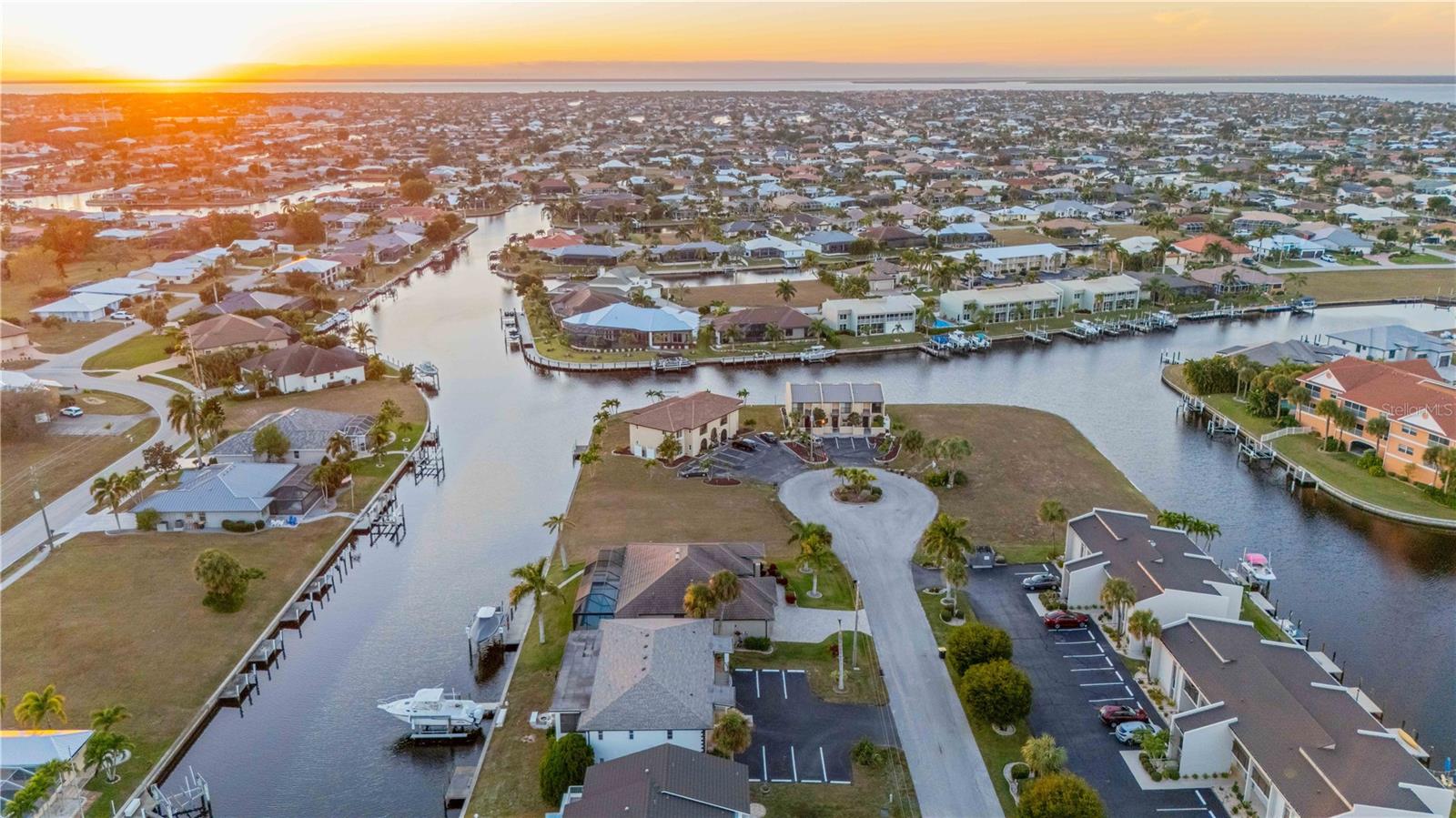 Image 13 of 63 For 1432 Mediterranean Drive 2b