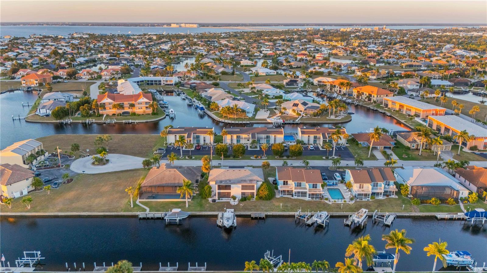 Image 7 of 63 For 1432 Mediterranean Drive 2b