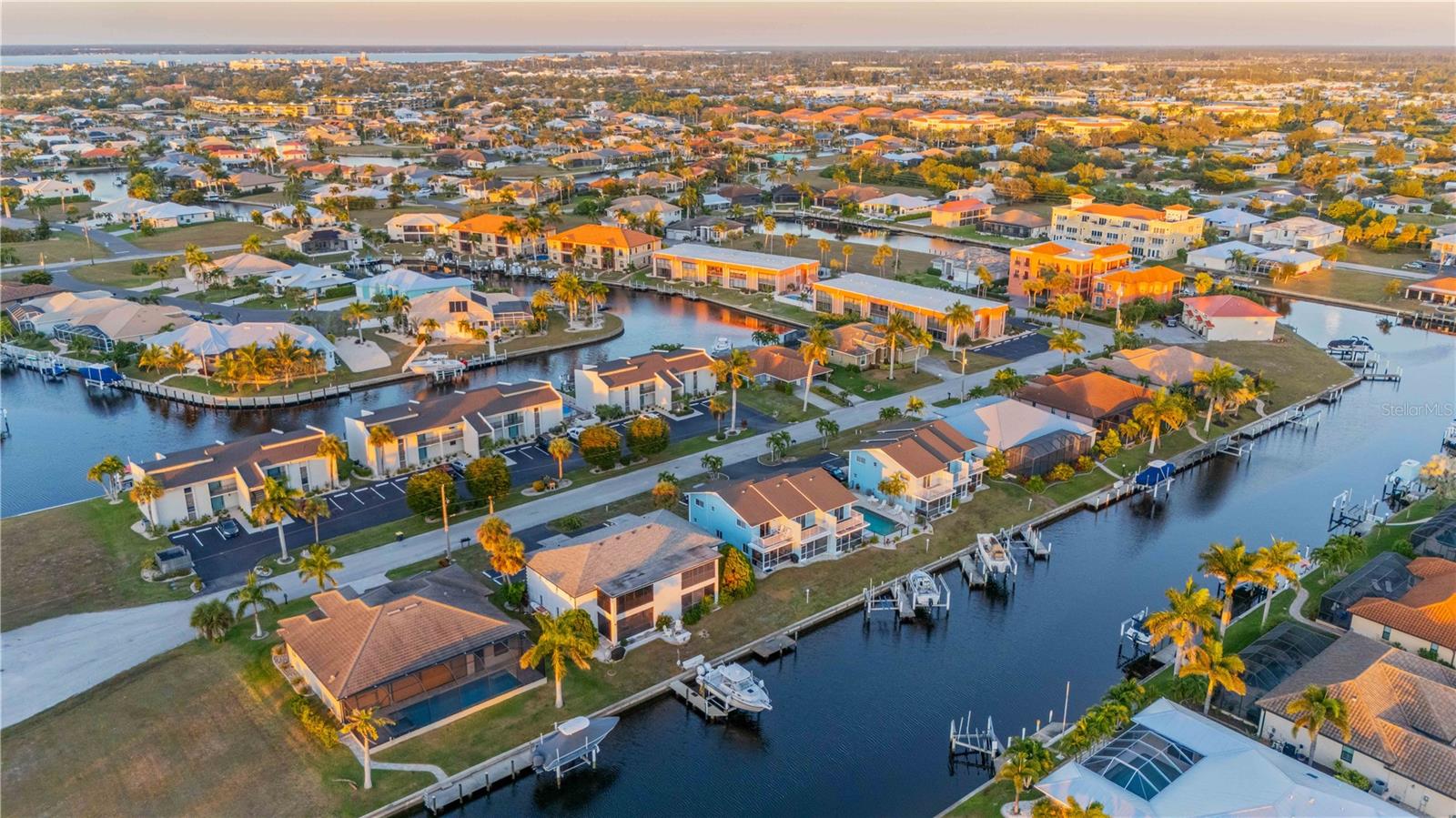 Image 8 of 63 For 1432 Mediterranean Drive 2b