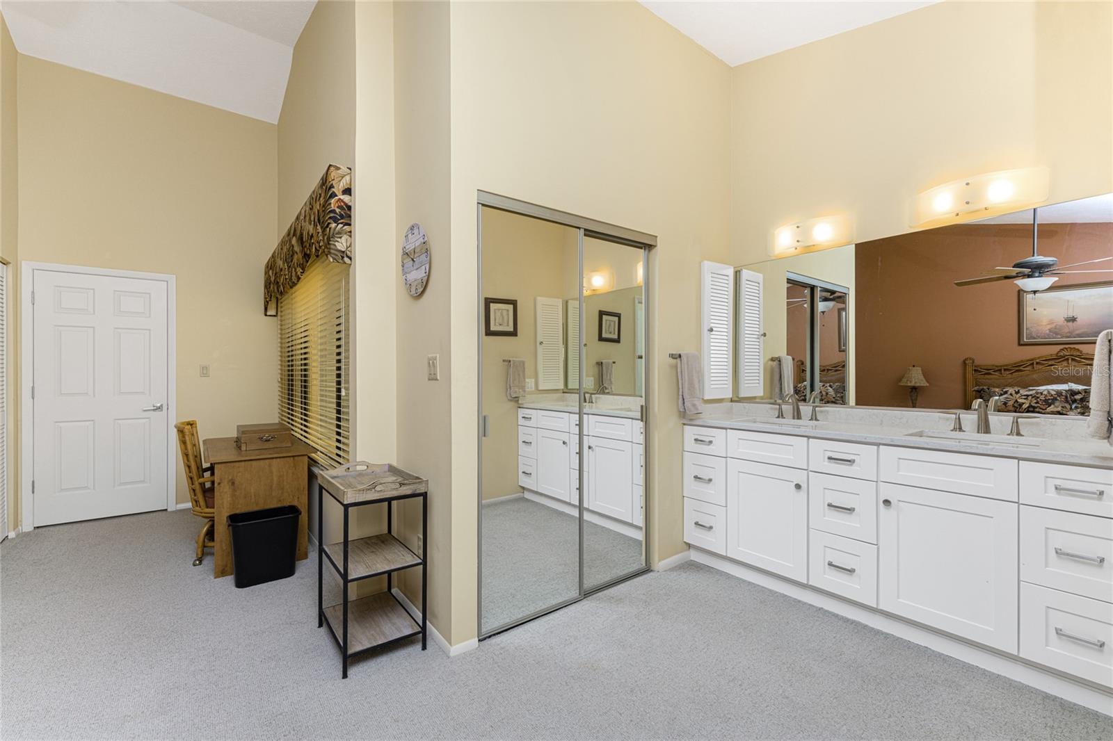 Image 32 of 56 For 25188 Marion Ave 1006