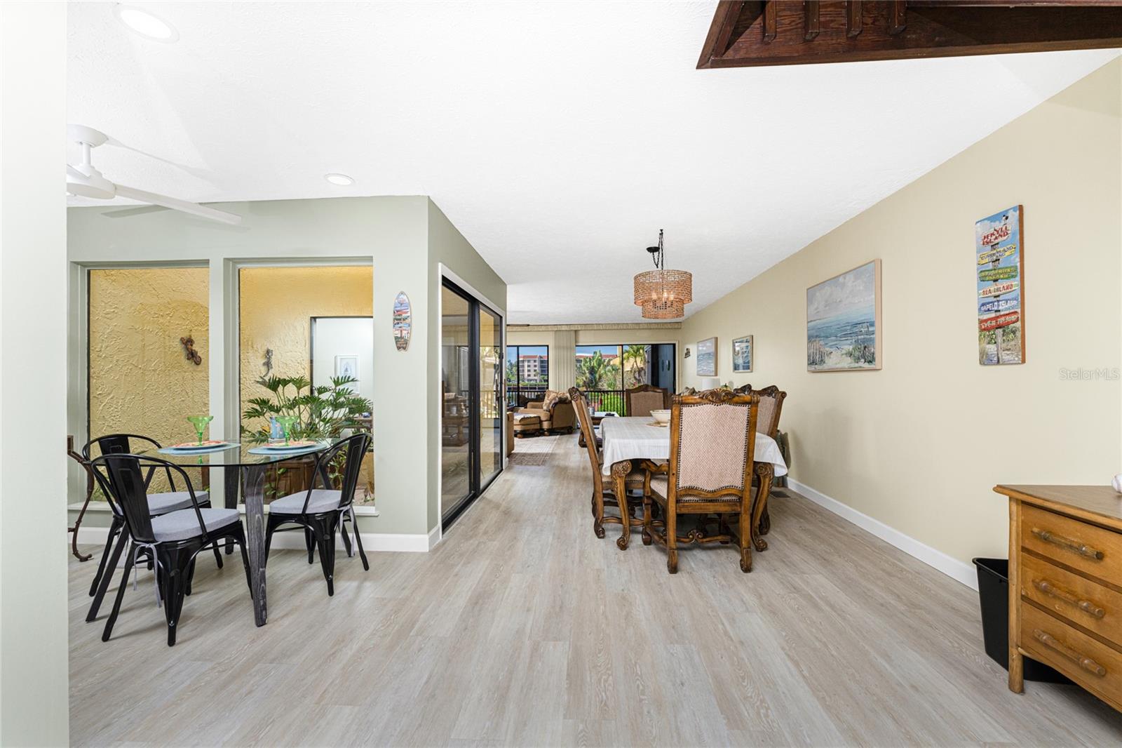 Image 6 of 56 For 25188 Marion Ave 1006