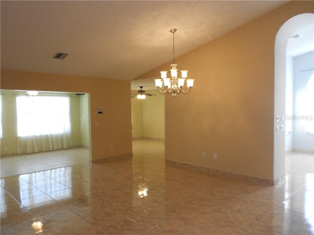 Image 28 of 32 For 3052 Collingswood Boulevard