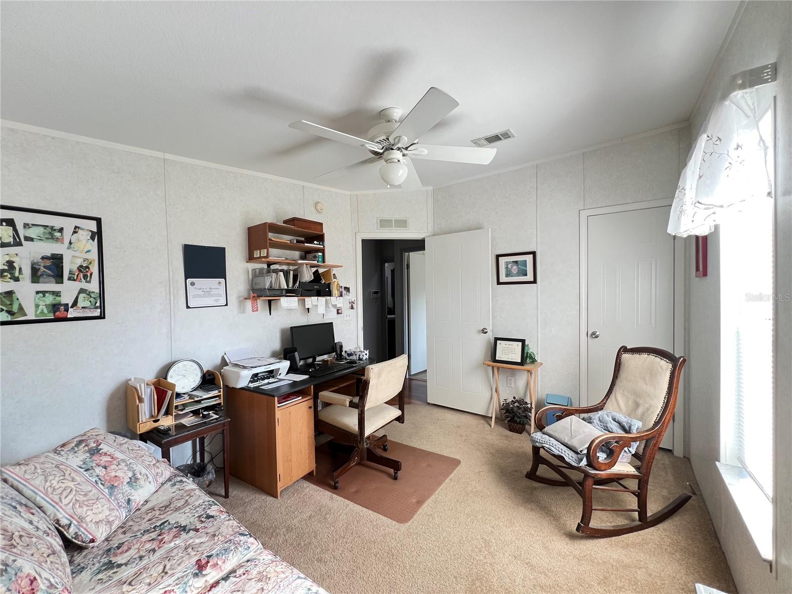 Image 21 of 56 For 10100 Burnt Store Road 27