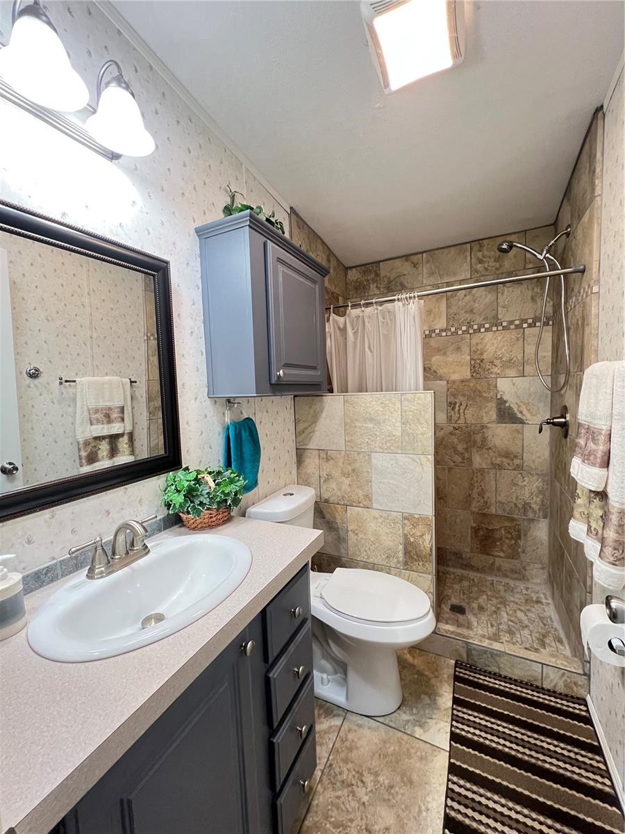 Image 32 of 56 For 10100 Burnt Store Road 27