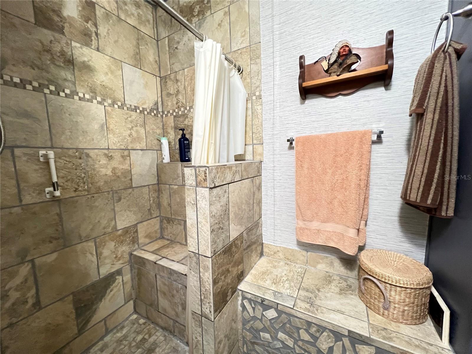 Image 38 of 56 For 10100 Burnt Store Road 27