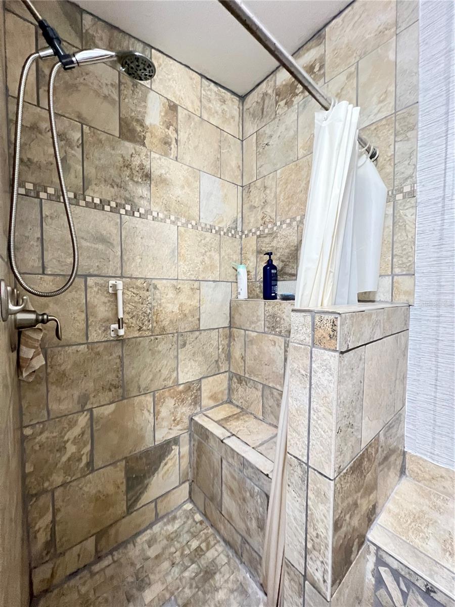 Image 39 of 56 For 10100 Burnt Store Road 27