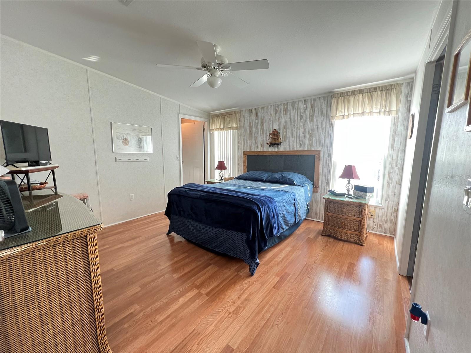 Image 43 of 56 For 10100 Burnt Store Road 27