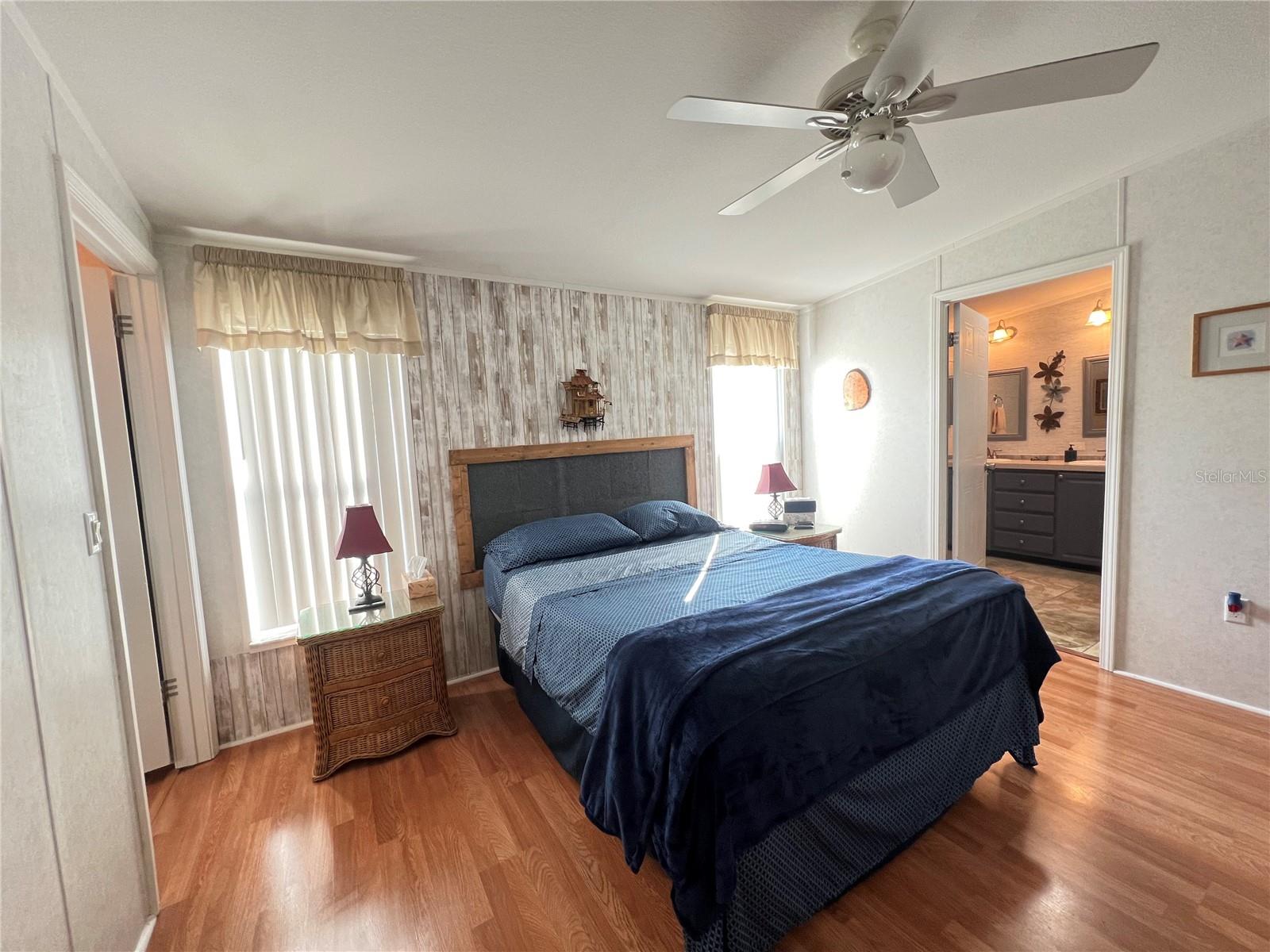 Image 44 of 56 For 10100 Burnt Store Road 27