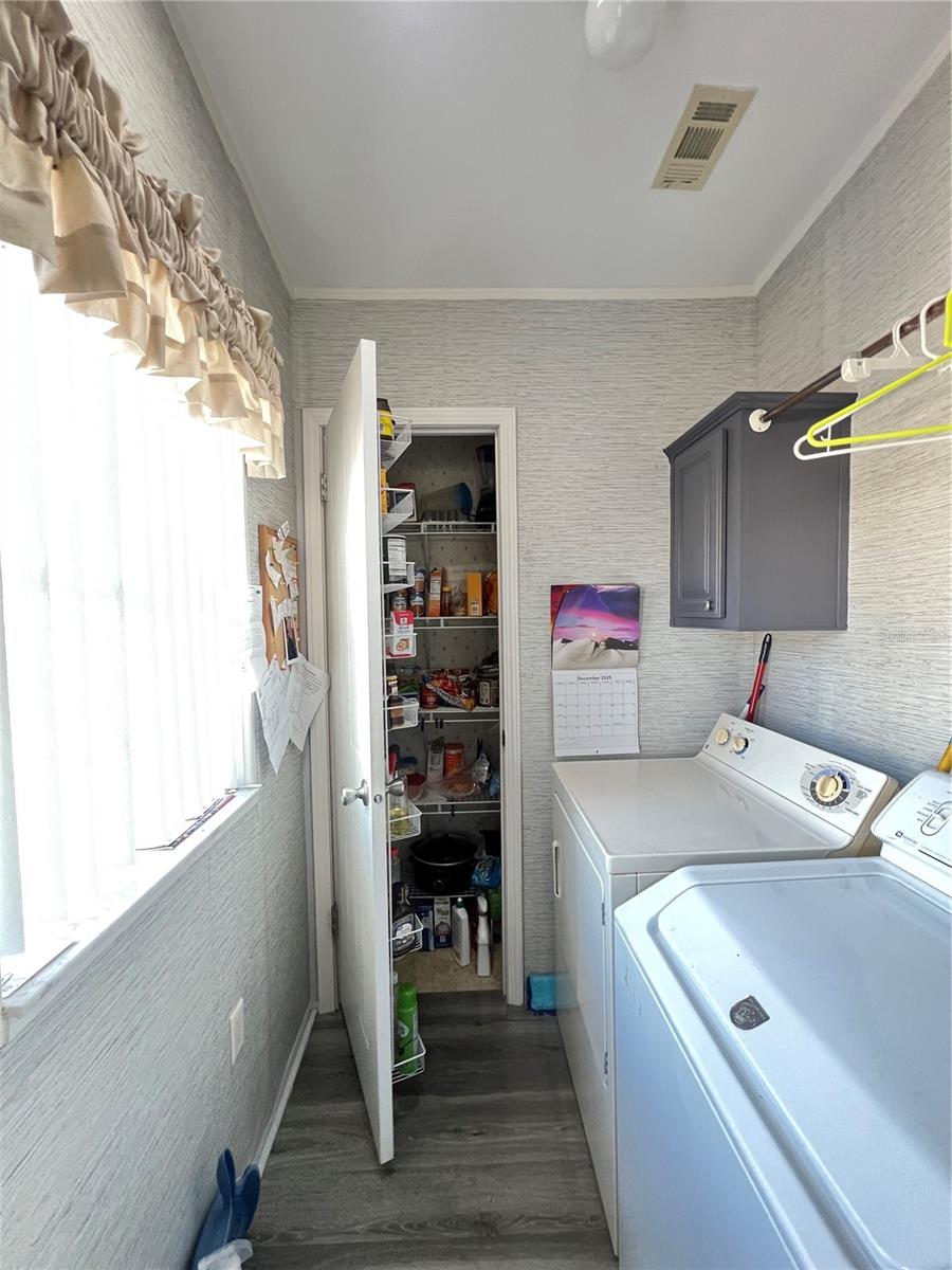 Image 47 of 56 For 10100 Burnt Store Road 27