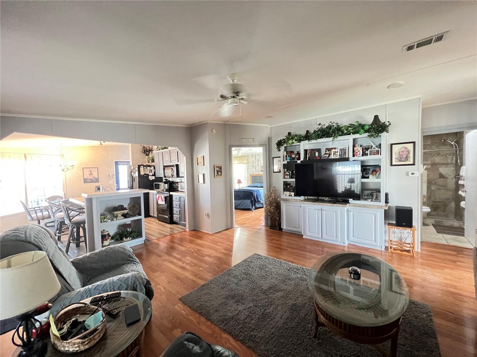 Image 8 of 56 For 10100 Burnt Store Road 27