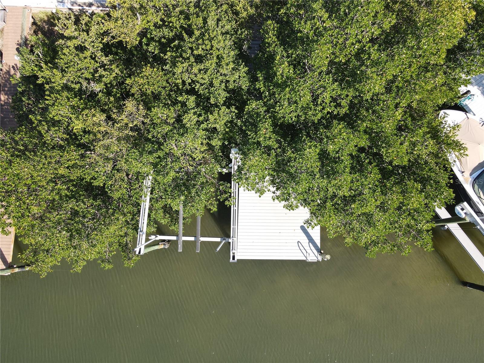 Listing photo id 42 for 1316 Apollo Beach Boulevard S