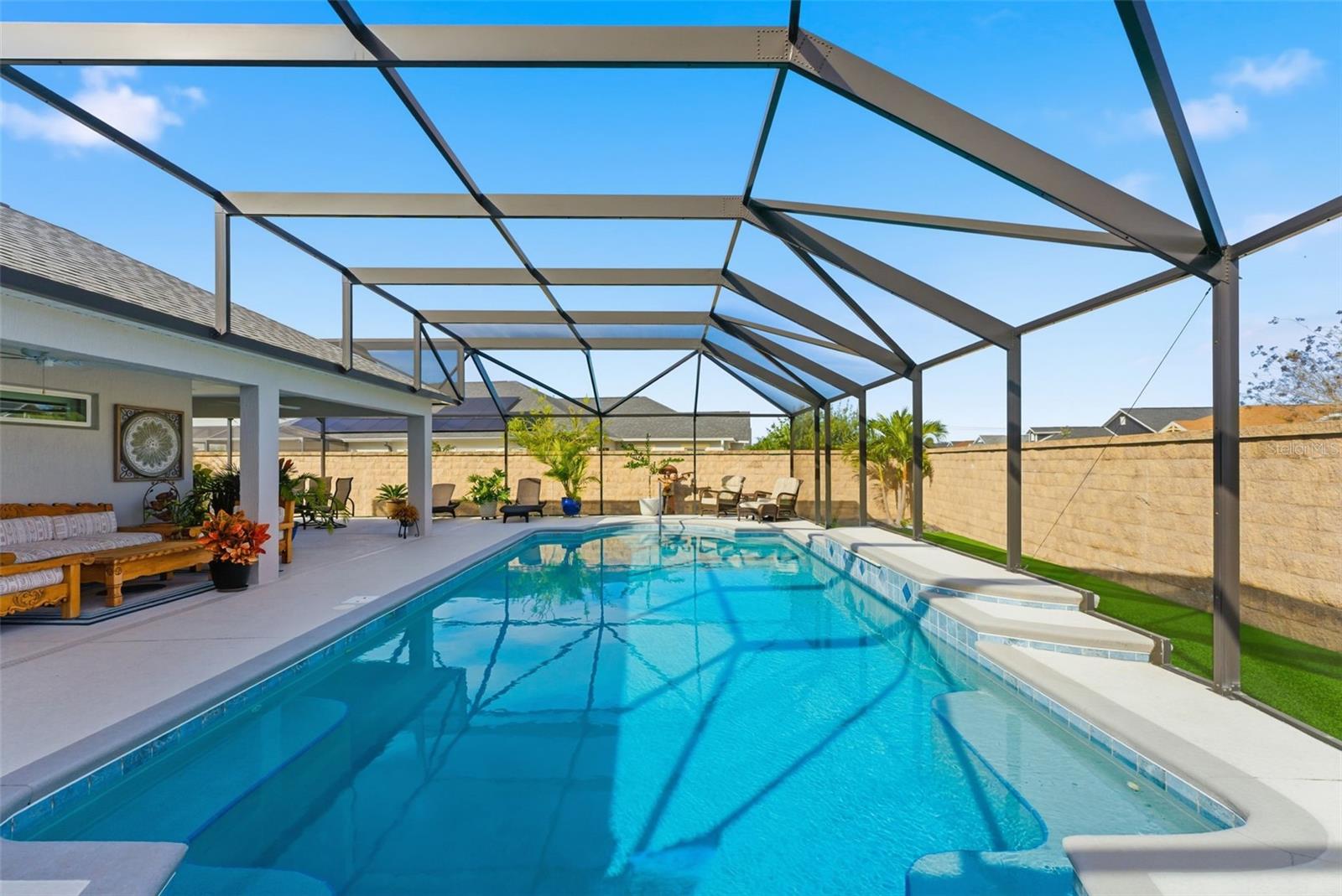 Image 39 of 89 For 2737 Ava Street