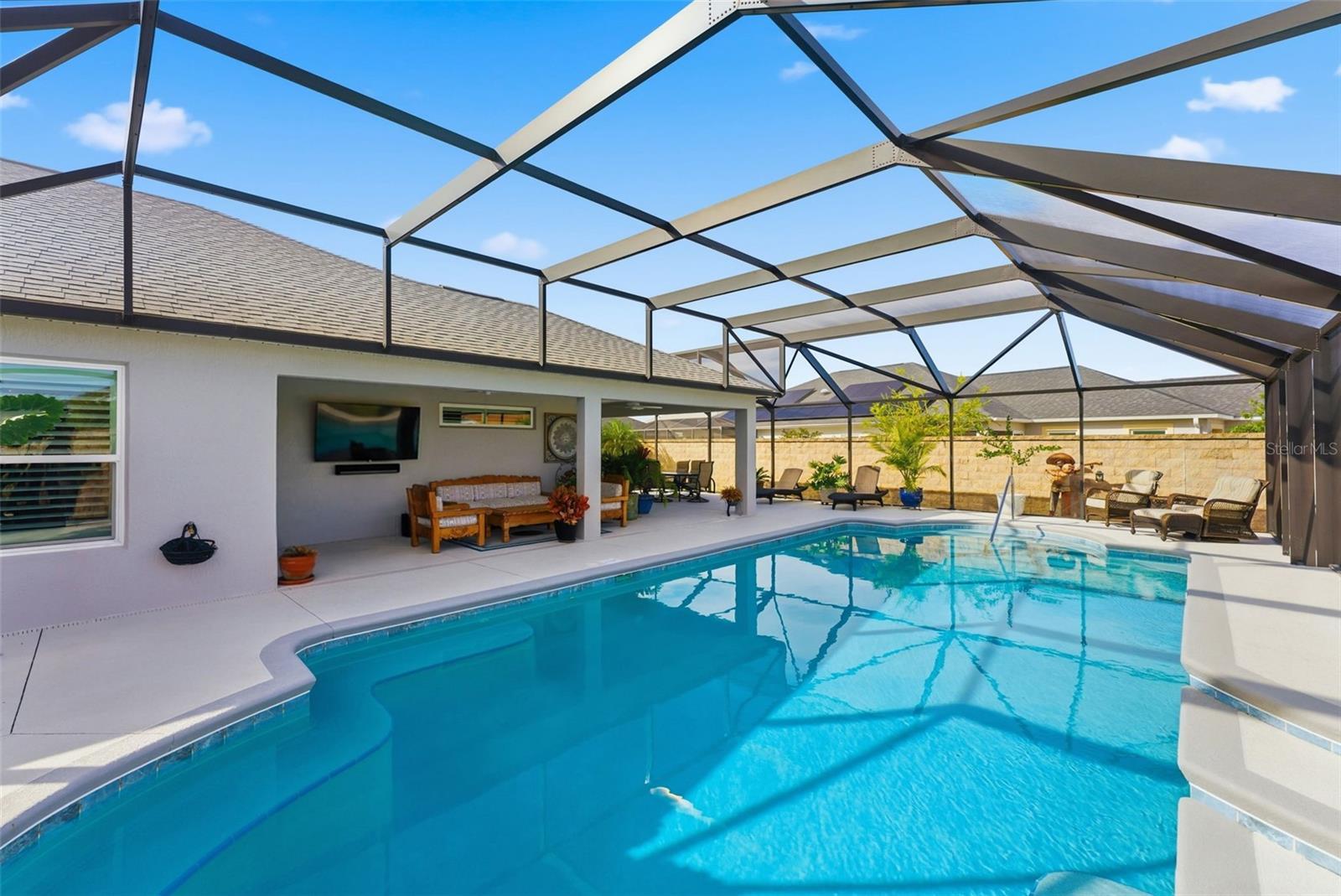 Image 52 of 89 For 2737 Ava Street