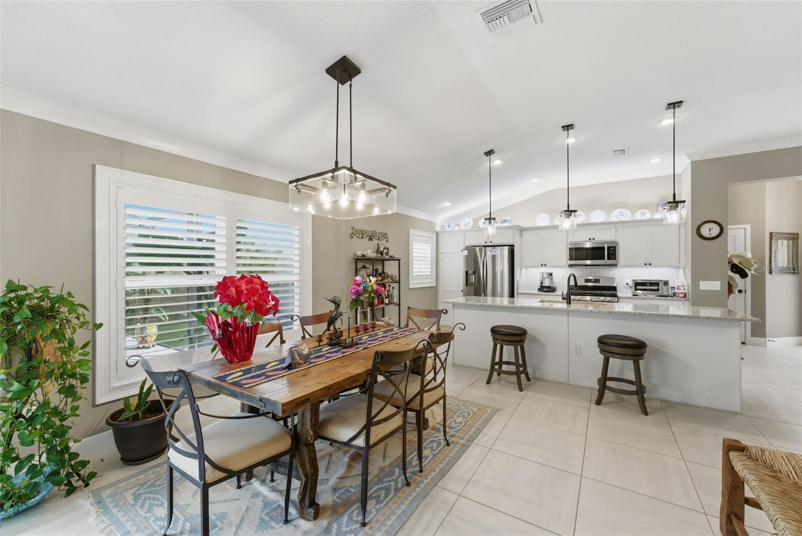 Image 64 of 89 For 2737 Ava Street