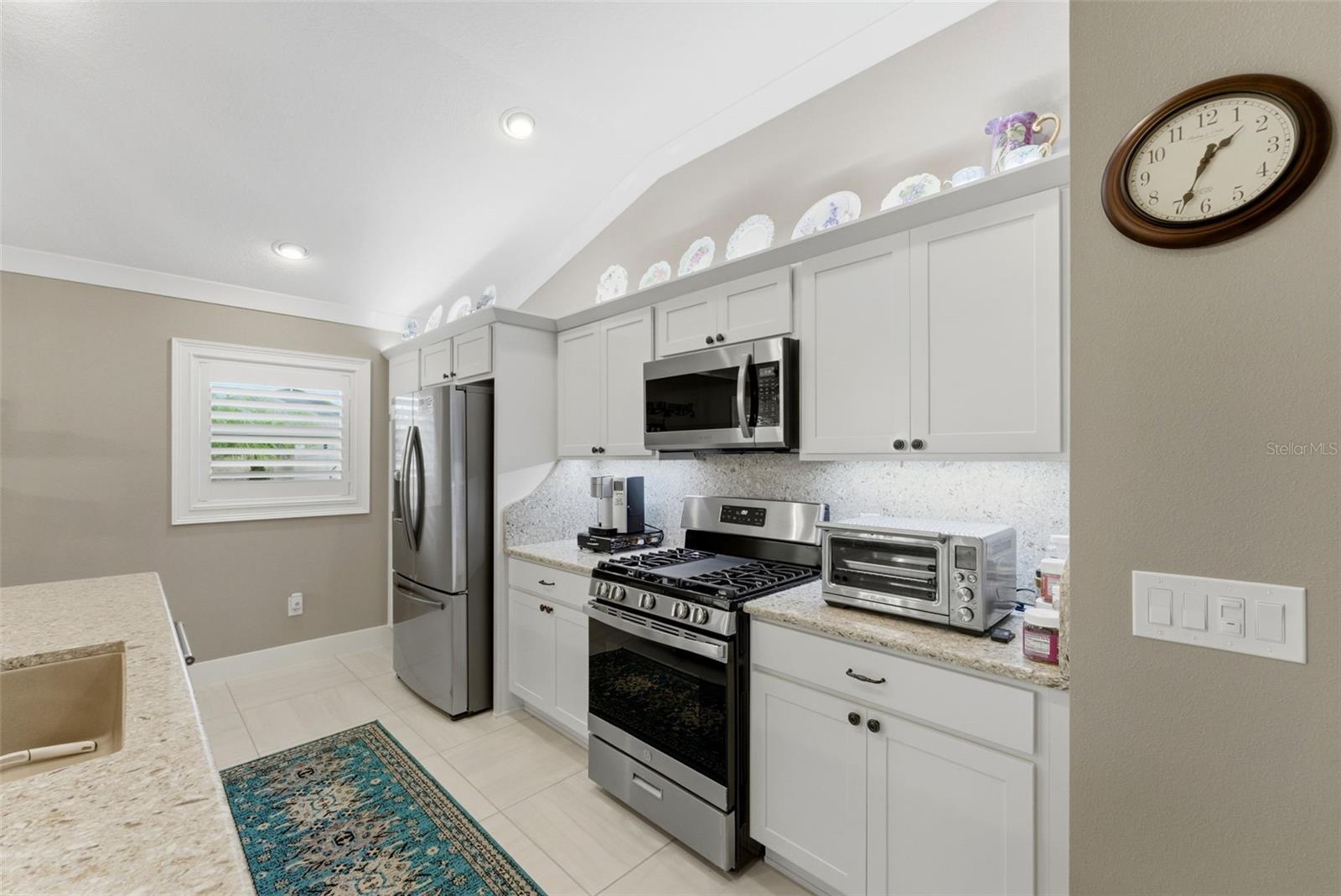 Image 8 of 89 For 2737 Ava Street