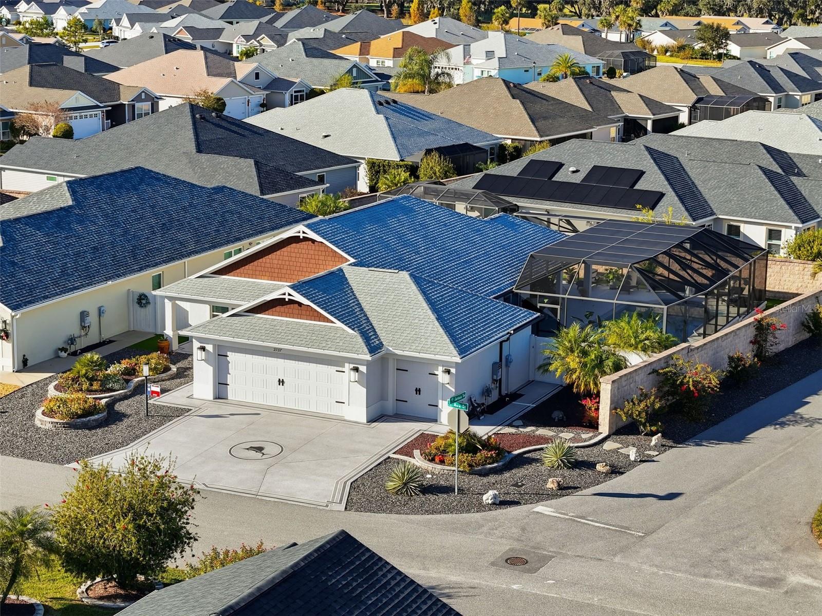 Image 85 of 89 For 2737 Ava Street