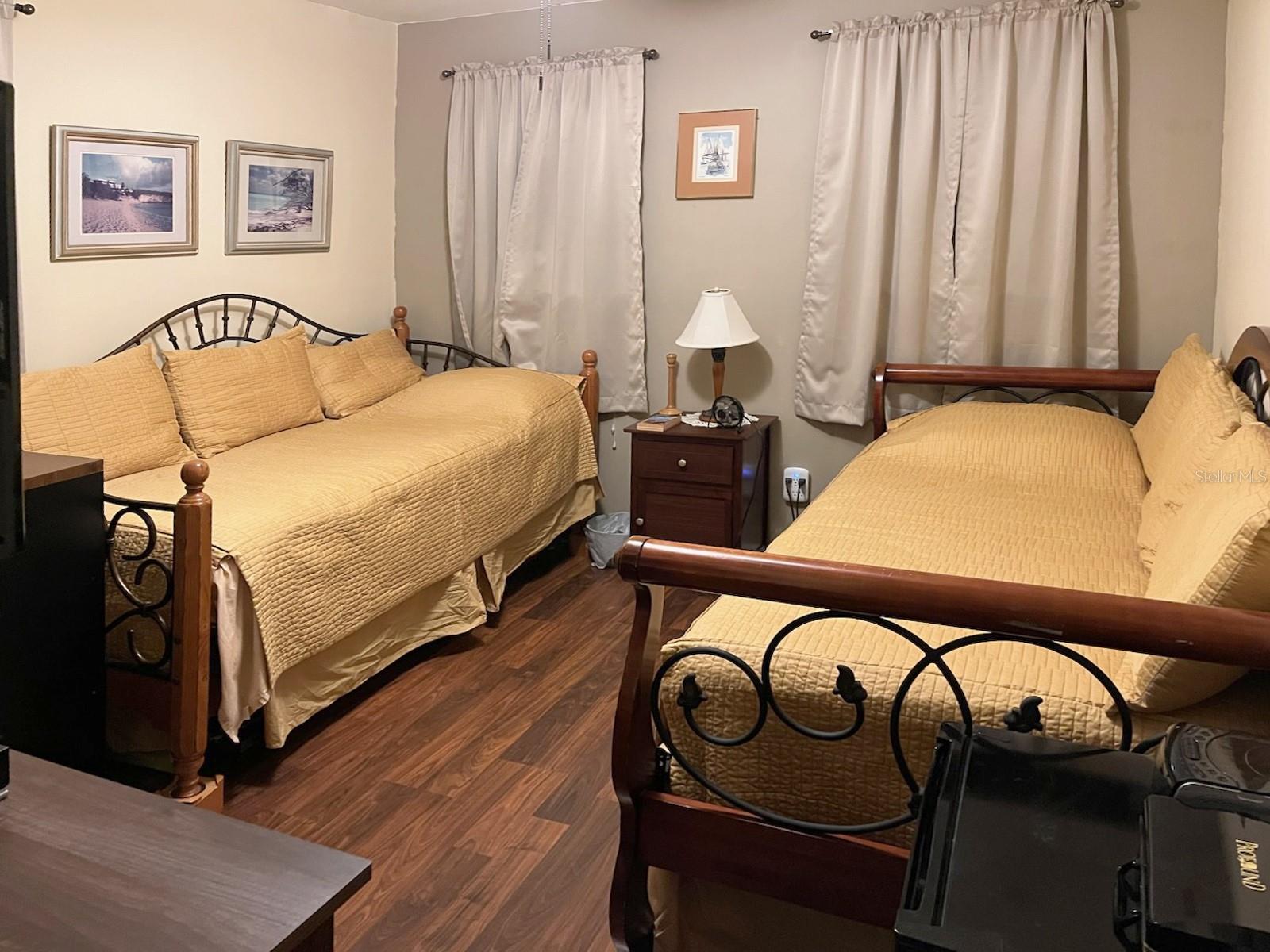 Image 13 of 30 For 10025 Winding River Rd