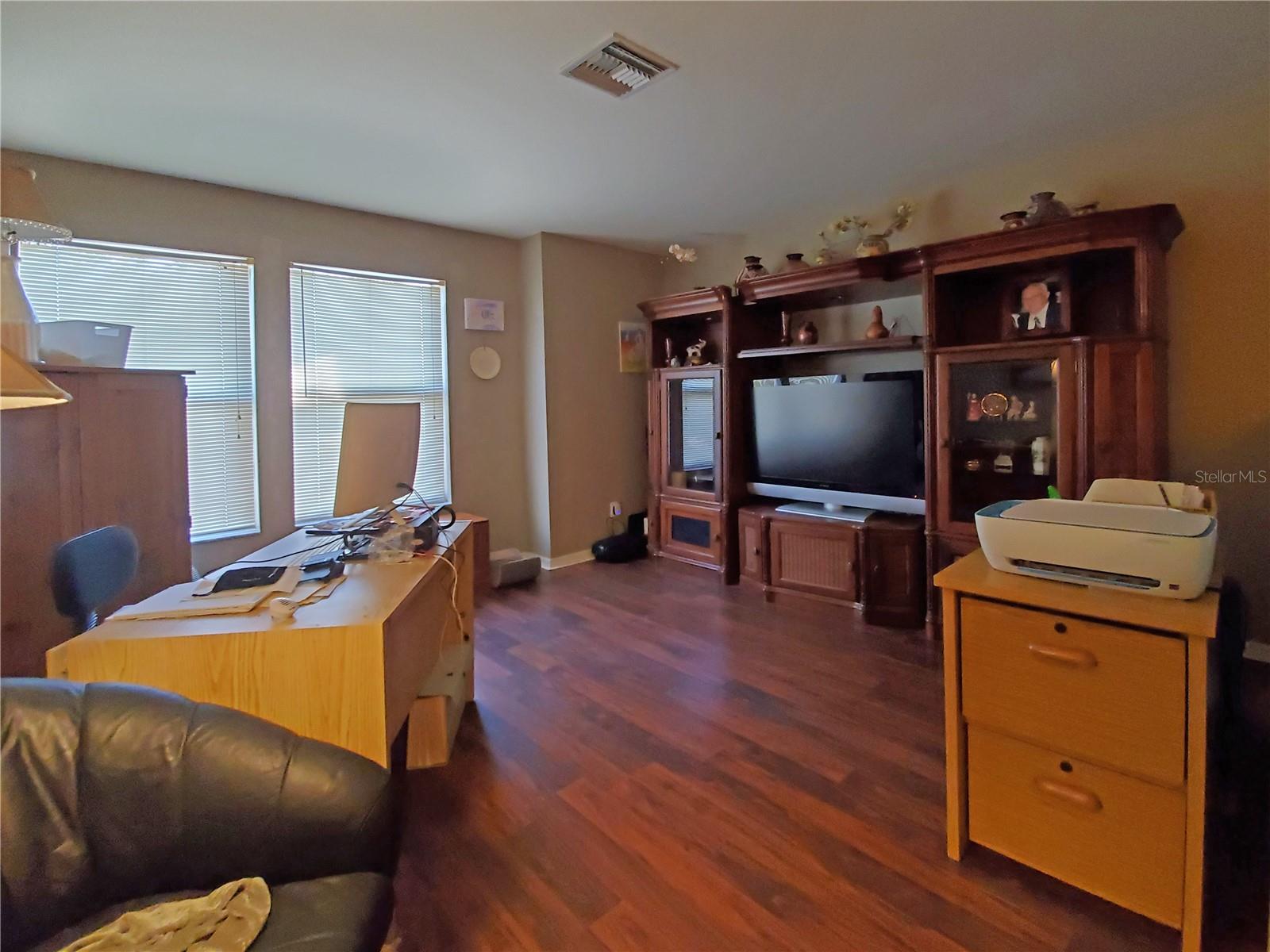 Image 15 of 30 For 10025 Winding River Rd