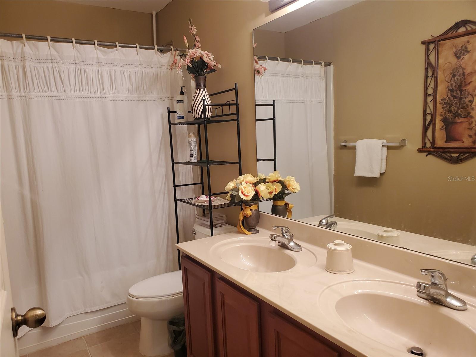 Image 16 of 30 For 10025 Winding River Rd