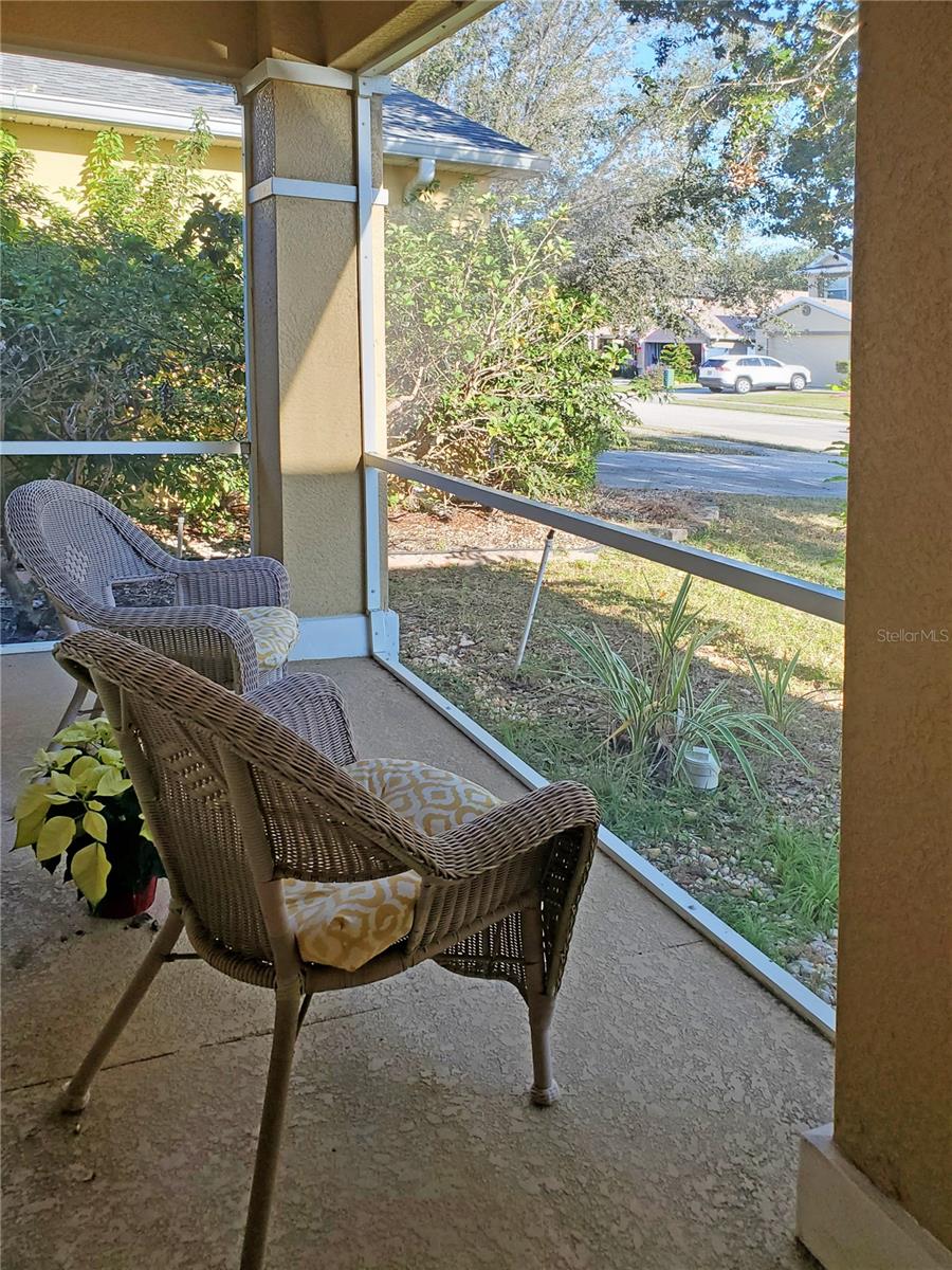 Image 18 of 30 For 10025 Winding River Rd