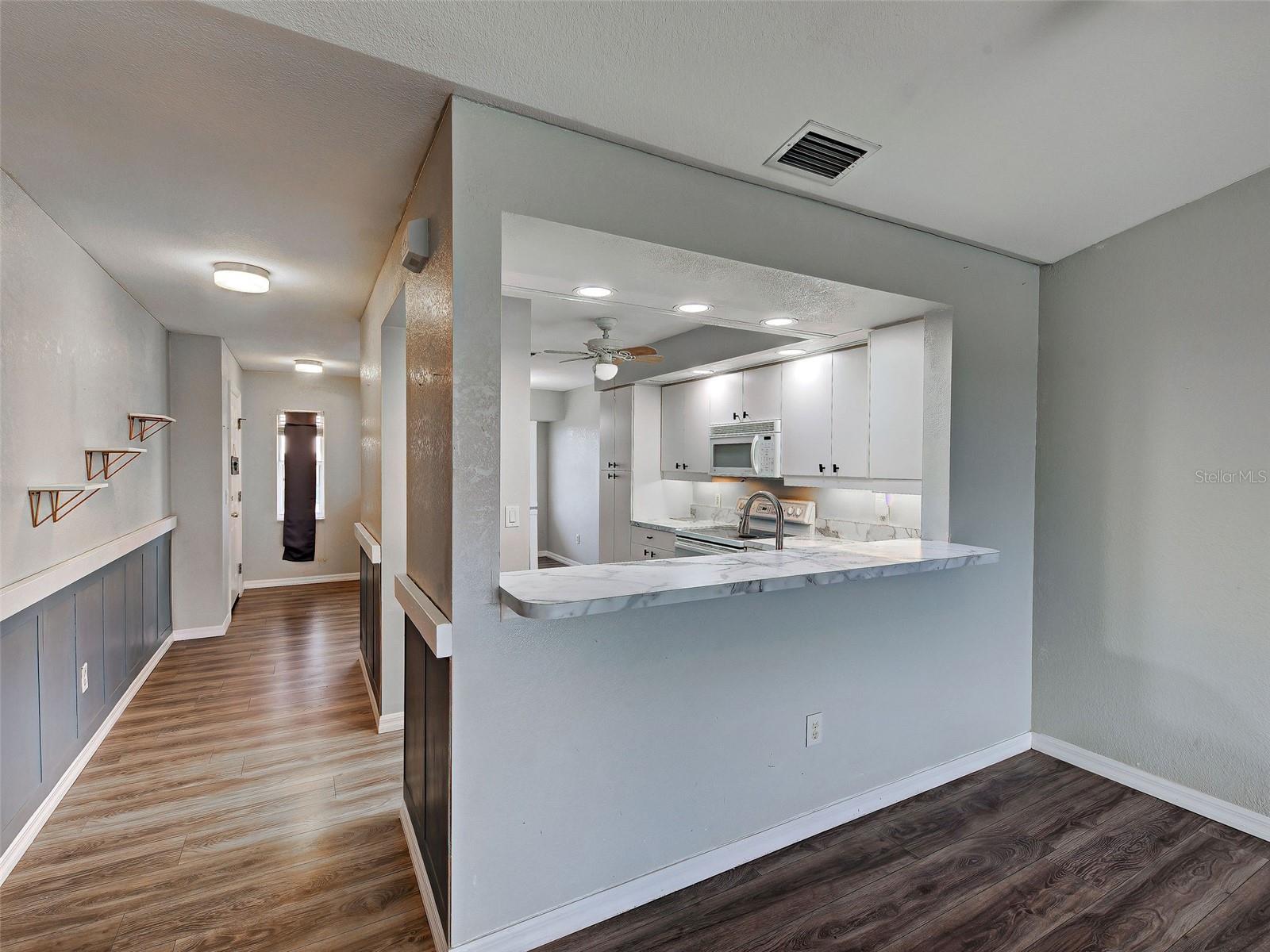 Image 28 of 56 For 5800 Sabal Trace Drive 606