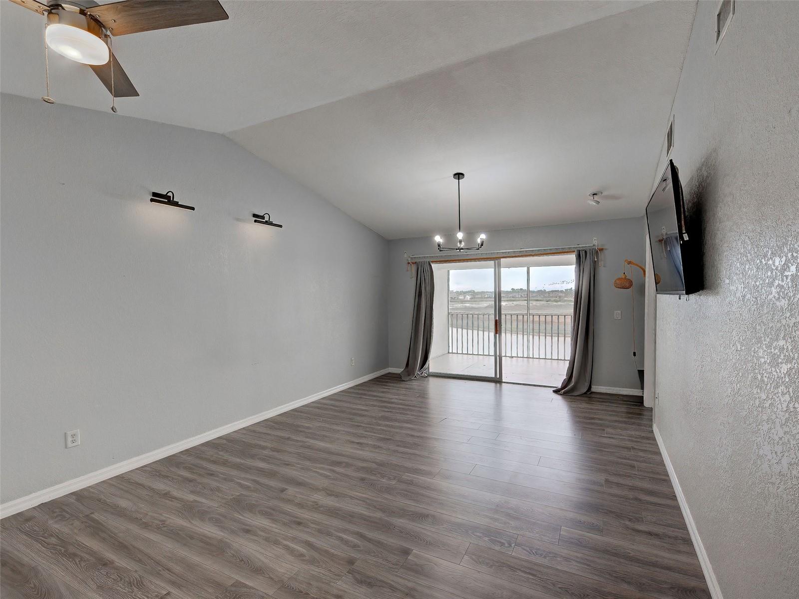 Image 29 of 56 For 5800 Sabal Trace Drive 606