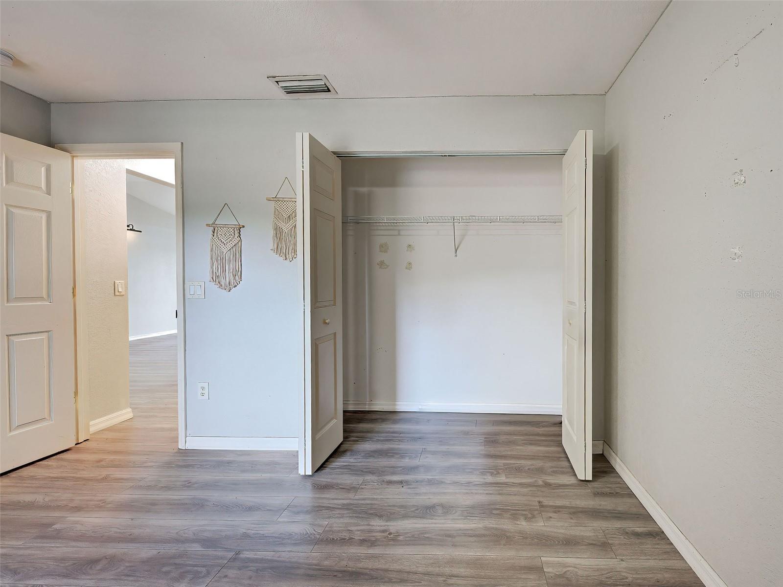 Image 43 of 56 For 5800 Sabal Trace Drive 606