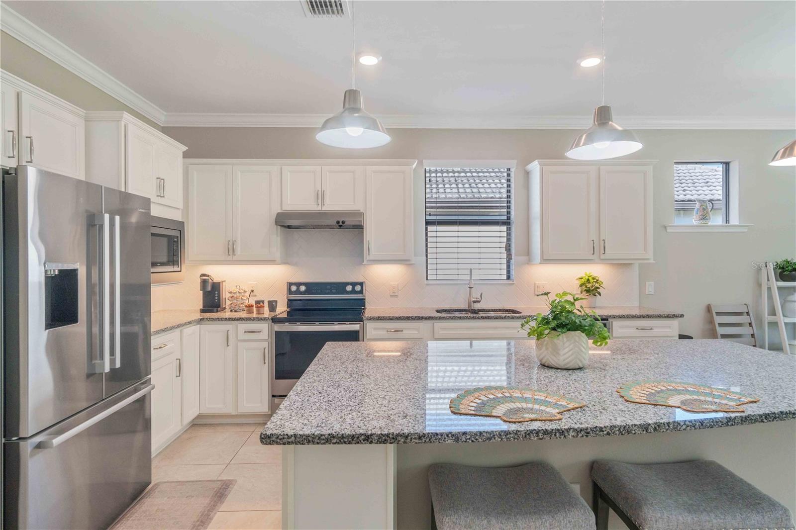 Image 23 of 100 For 1628 Hyssop Loop