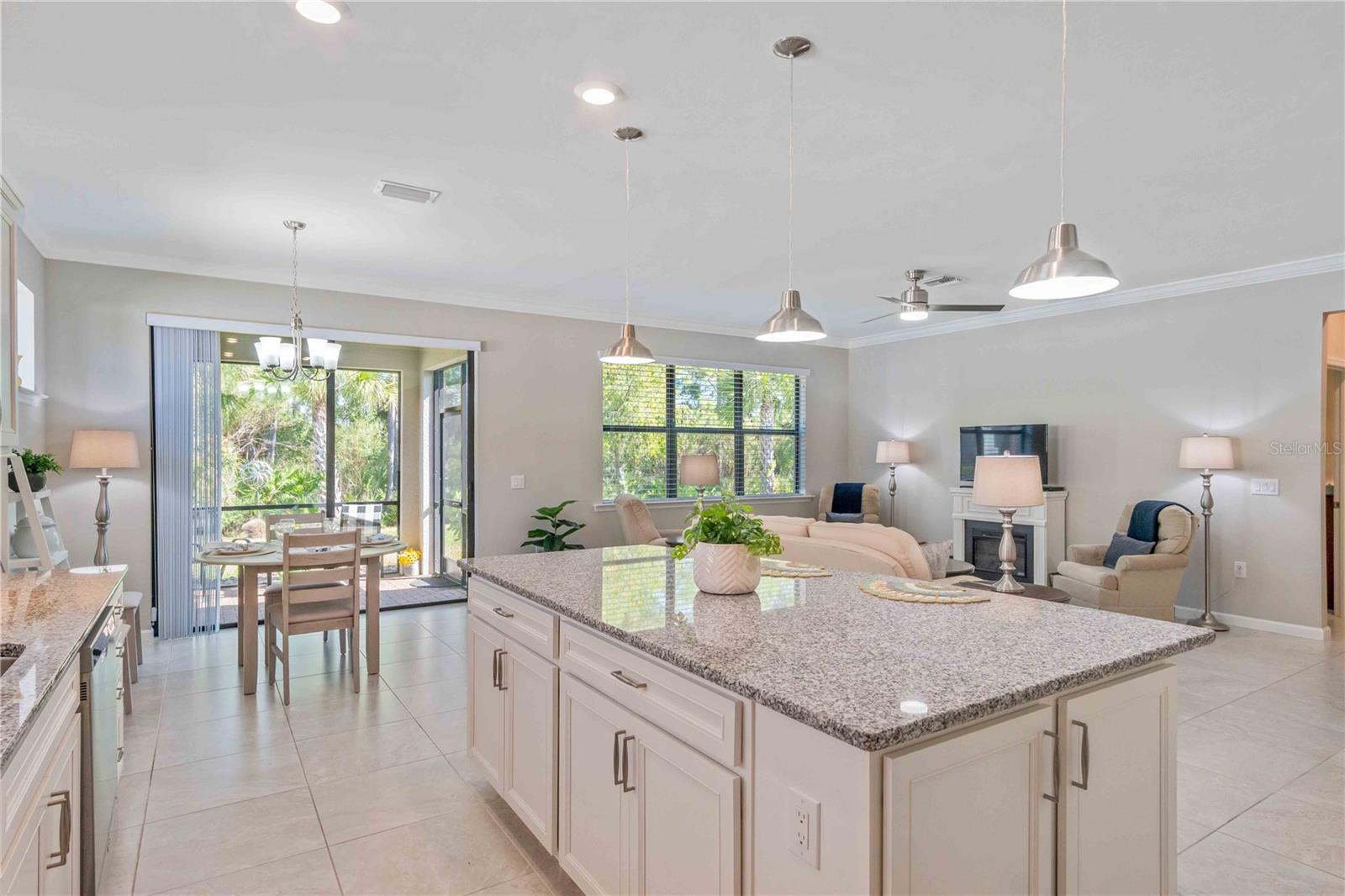 Image 27 of 100 For 1628 Hyssop Loop