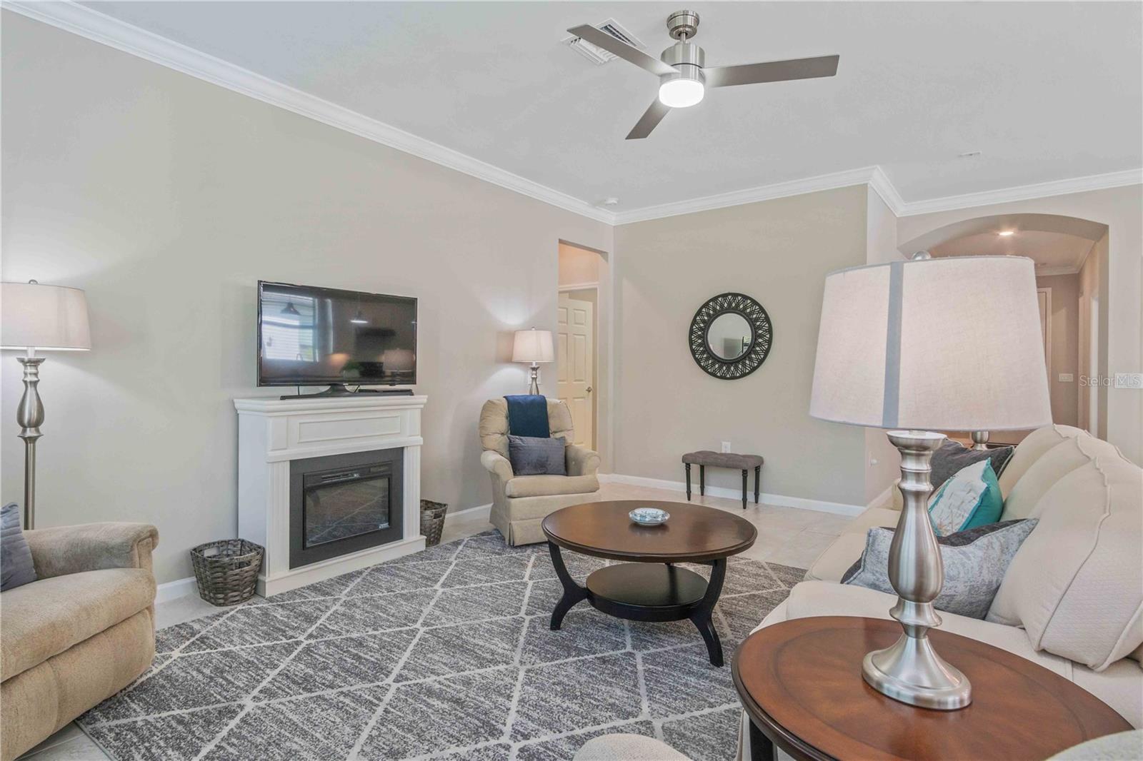 Image 32 of 100 For 1628 Hyssop Loop