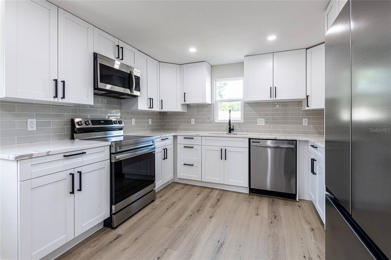 Image 10 of 35 For 2516 Kirby Street