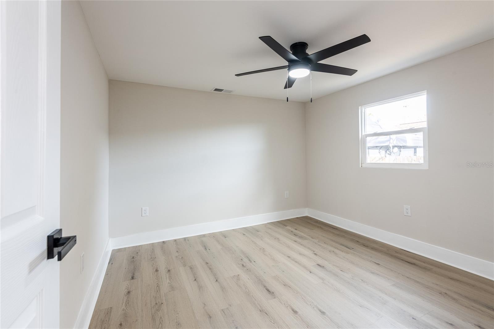 Image 21 of 35 For 2516 Kirby Street