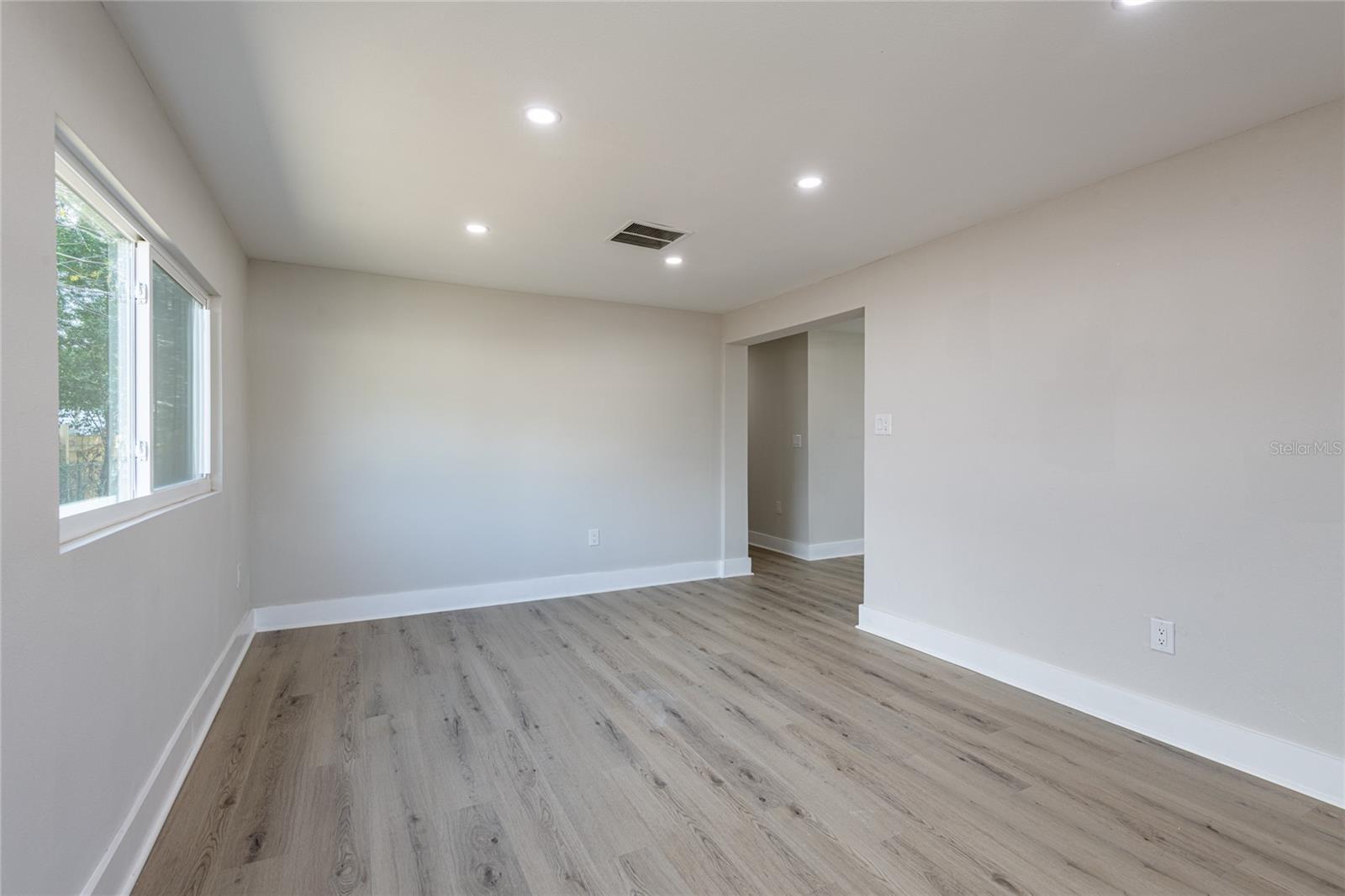 Image 26 of 35 For 2516 Kirby Street