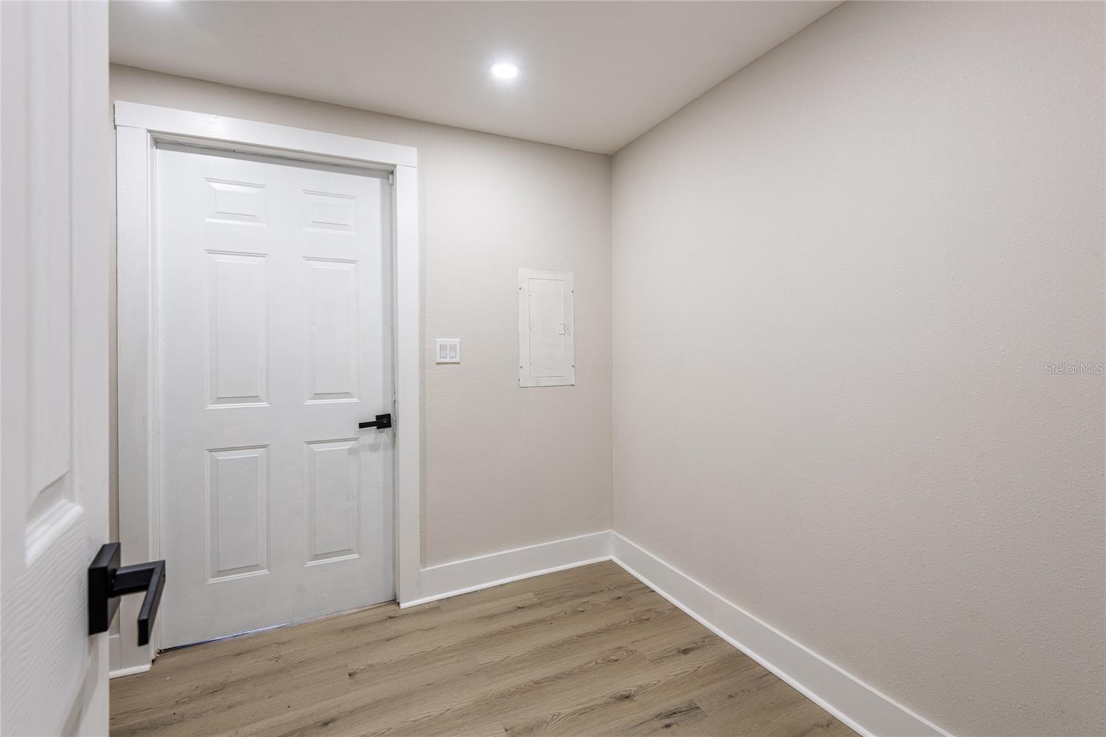 Image 28 of 35 For 2516 Kirby Street