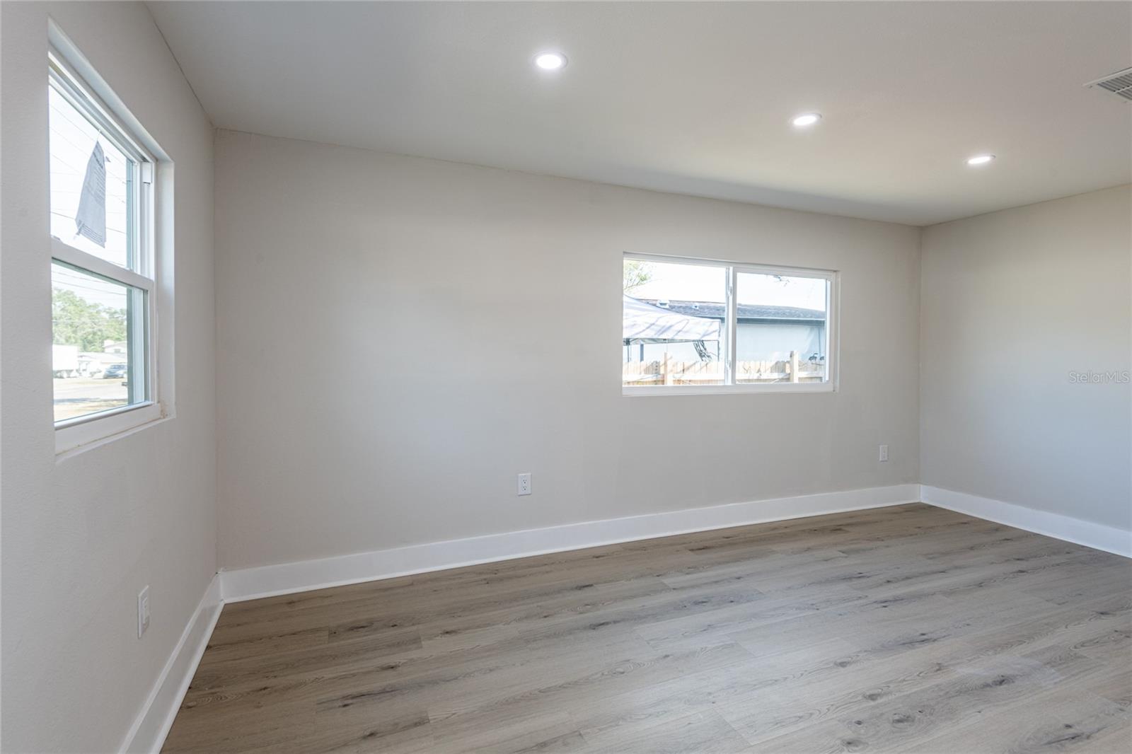 Image 6 of 35 For 2516 Kirby Street