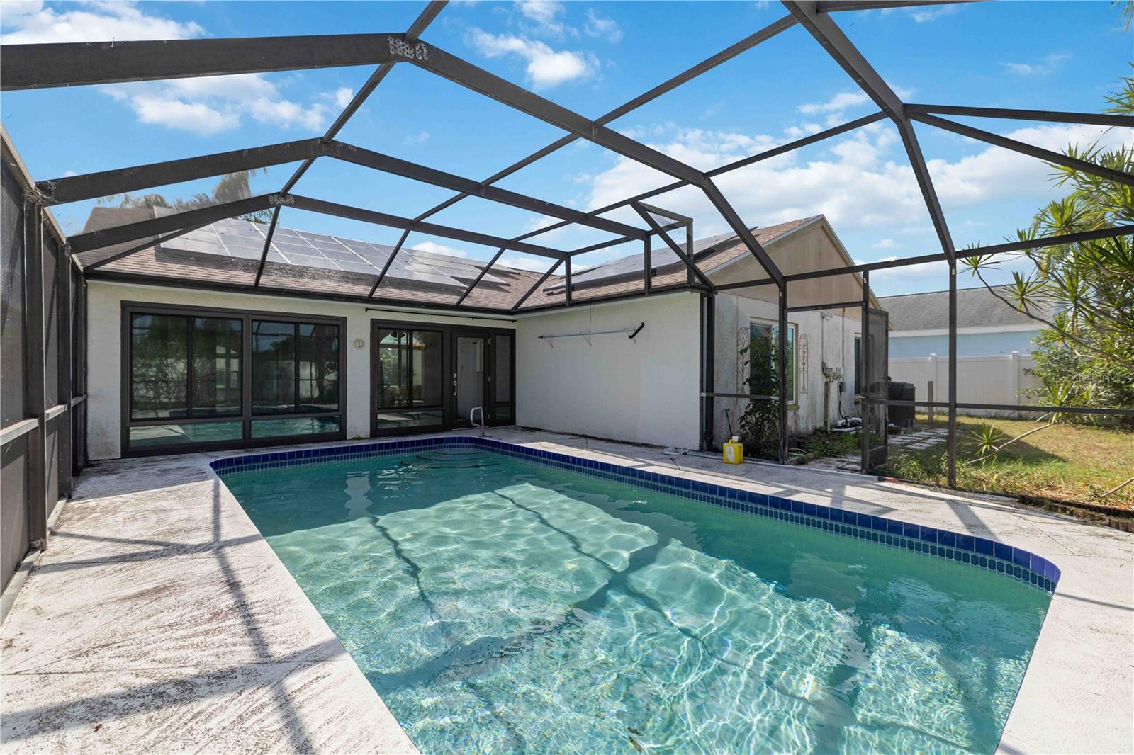 Image 28 of 30 For 4513 Dover Street Circle E