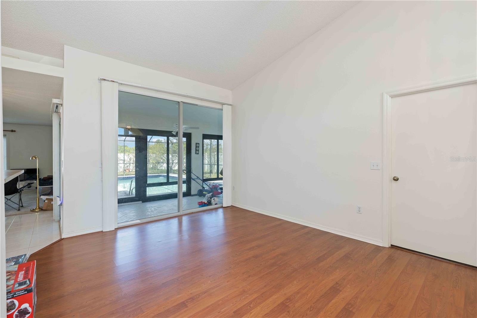 Image 6 of 30 For 4513 Dover Street Circle E