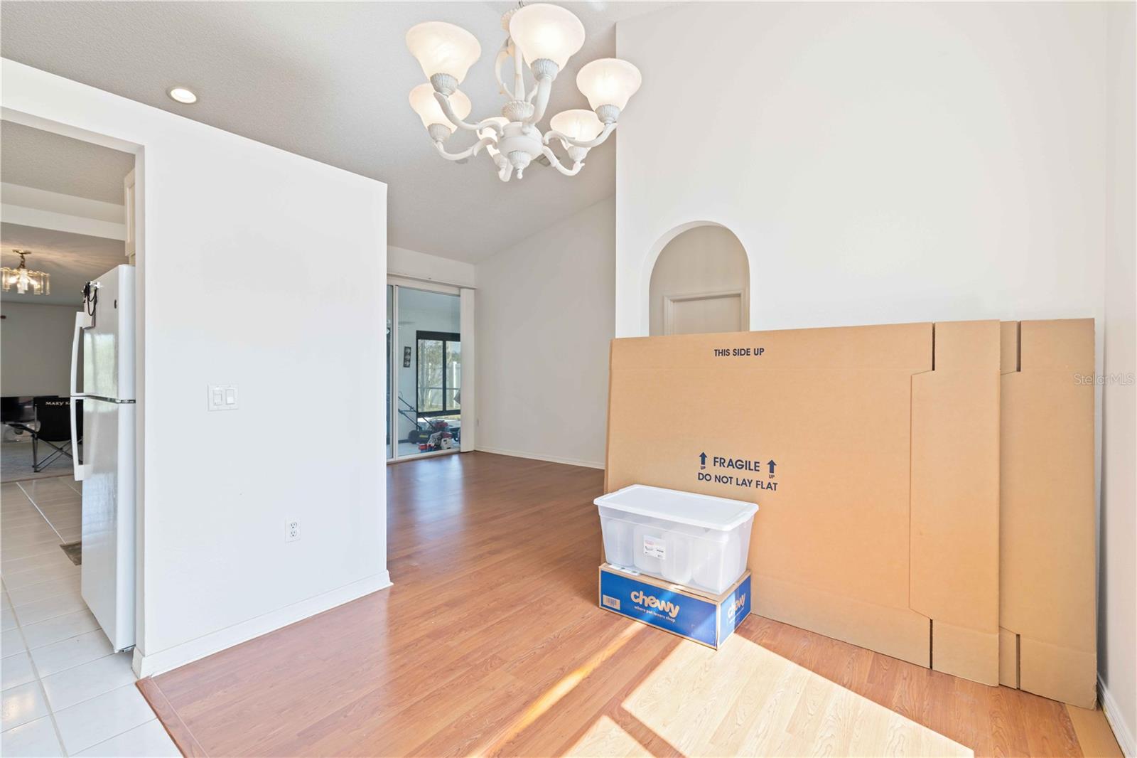 Image 9 of 30 For 4513 Dover Street Circle E