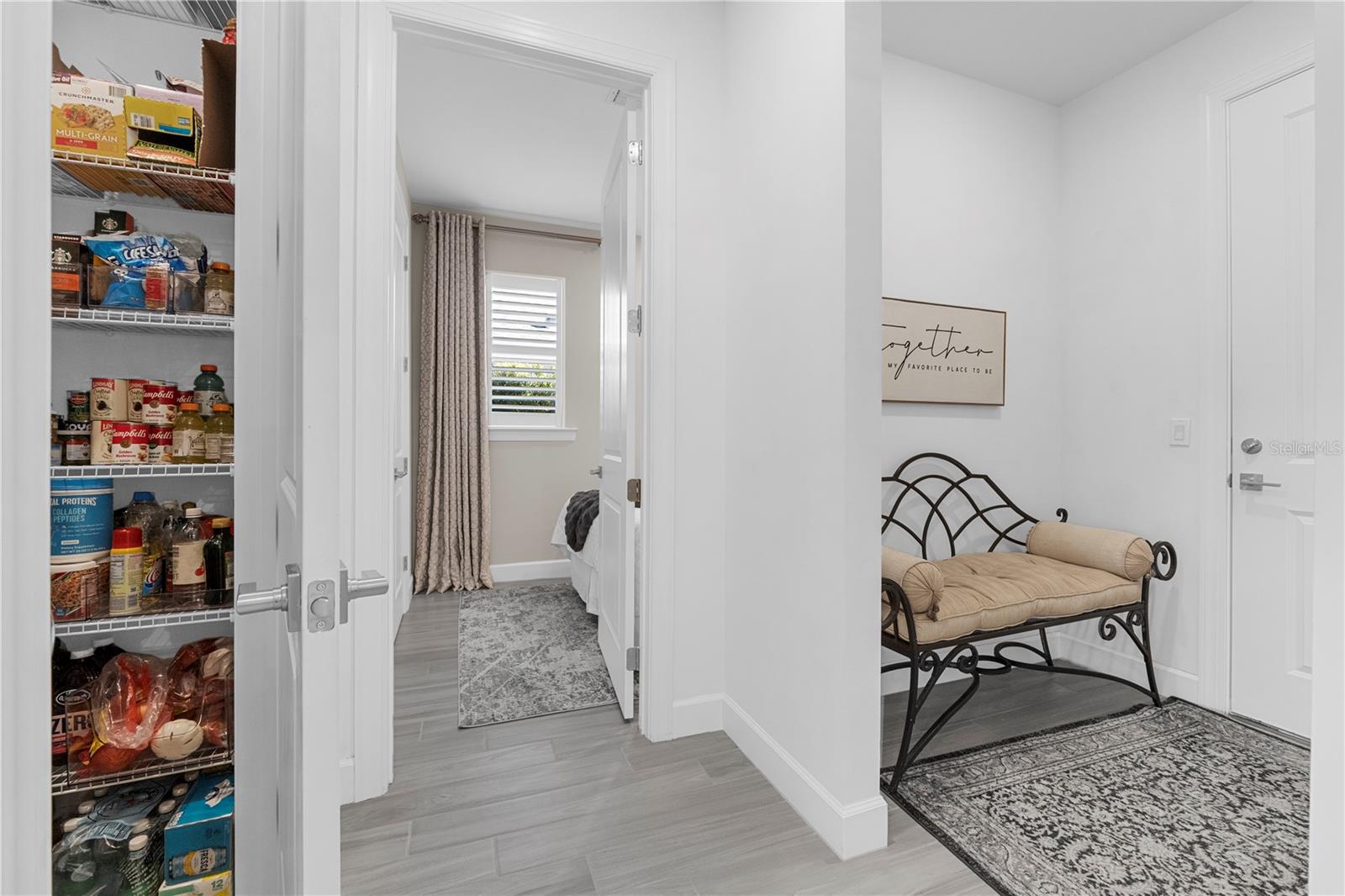 Image 19 of 73 For 42363 Edgewater Drive