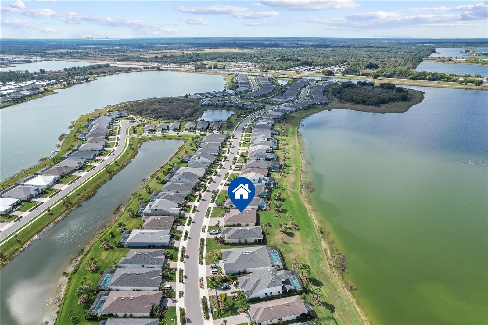 Image 41 of 73 For 42363 Edgewater Drive