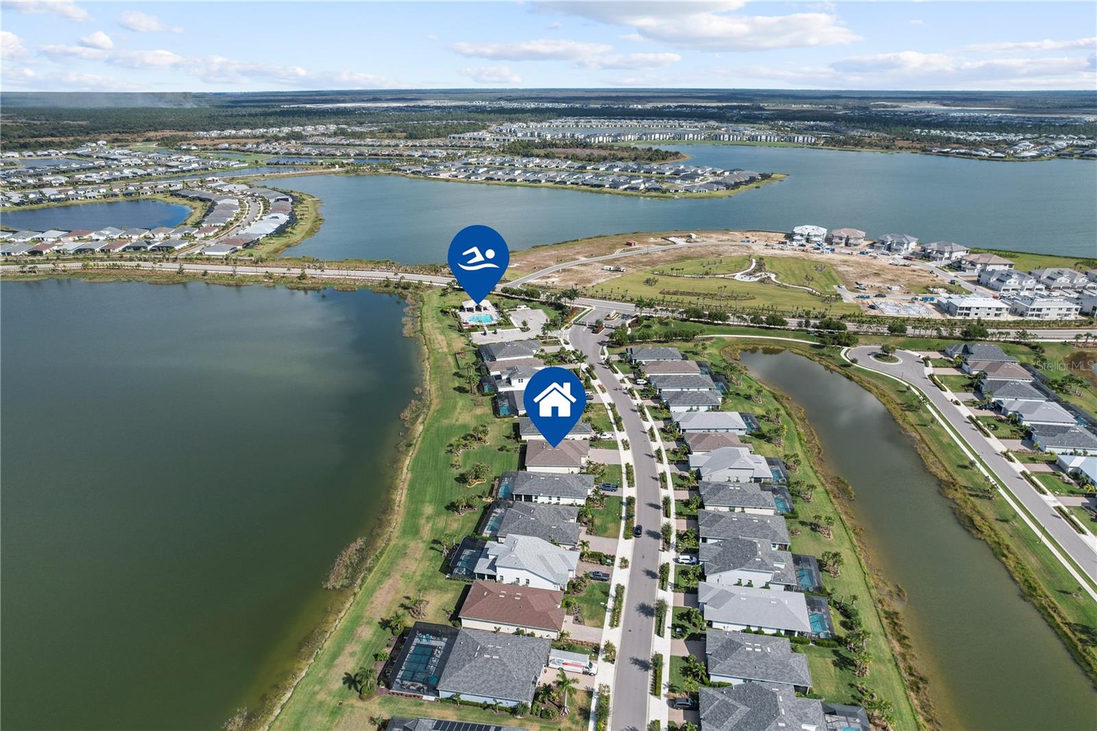 Image 43 of 73 For 42363 Edgewater Drive